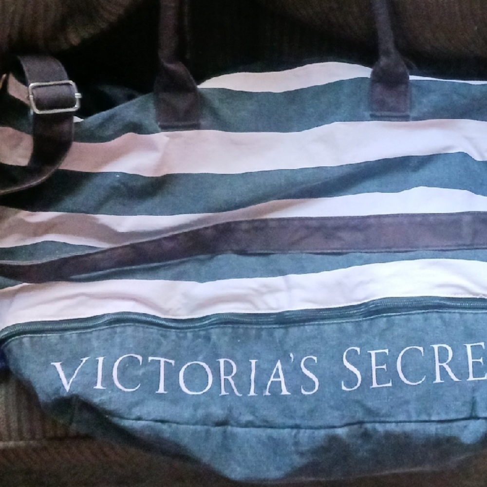 Victoria's Secret Black and White Shoulder Bag